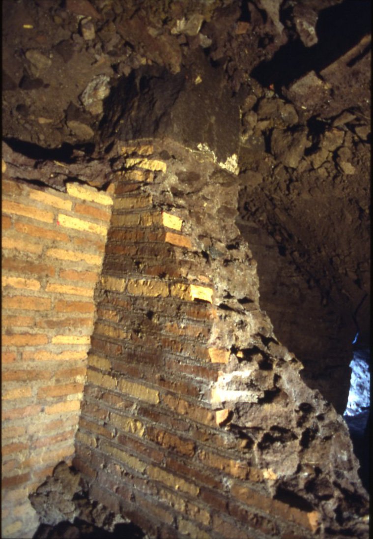 DT033.jpg