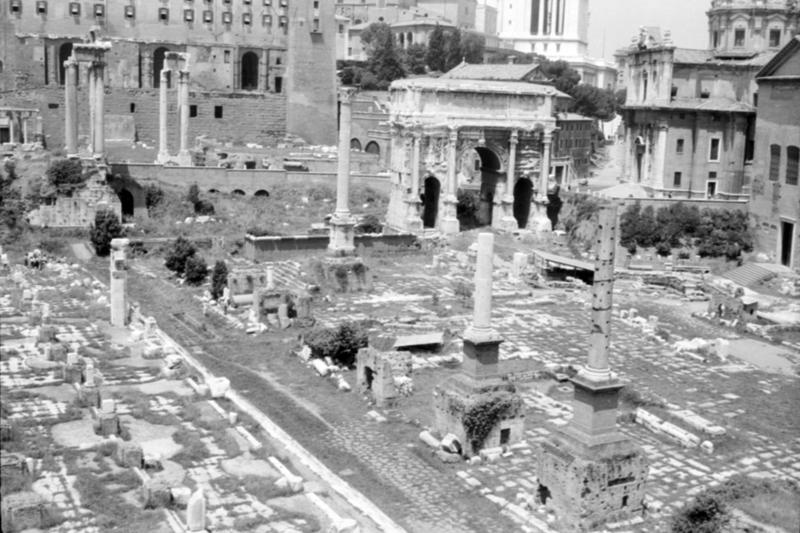 1-00016/ 07558/ 16786 - Roma - Foro Romano