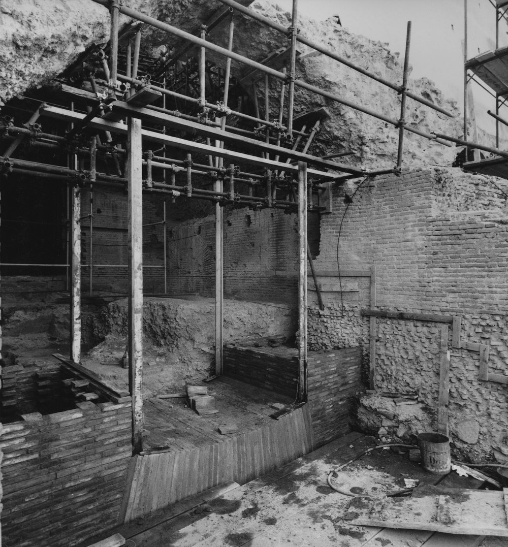 40DTSettore9IVRestauroAmbiente33-1985Neg1531.JPG