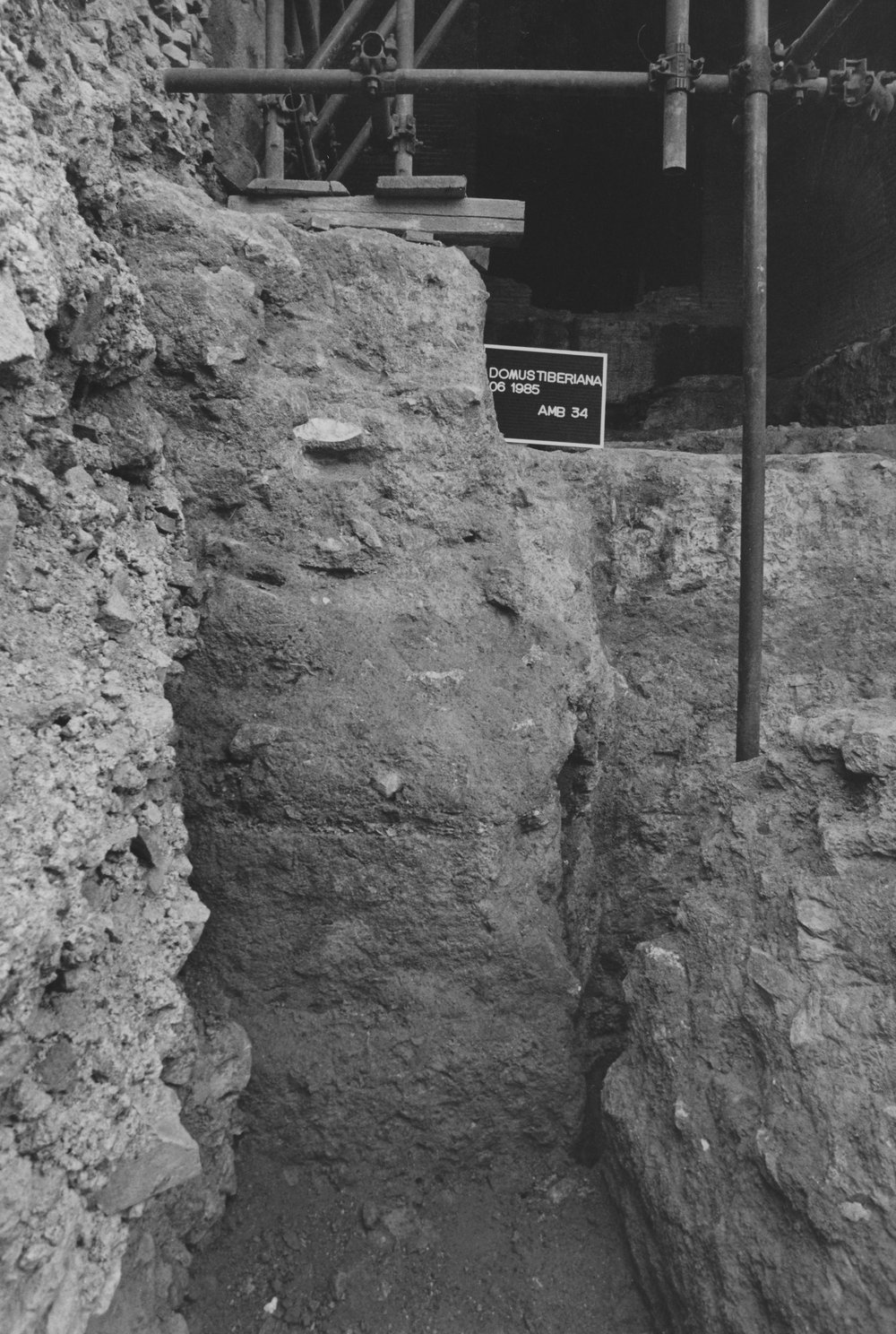 72DT-Settore9IVAngolNordScavi1985 Neg.JPG