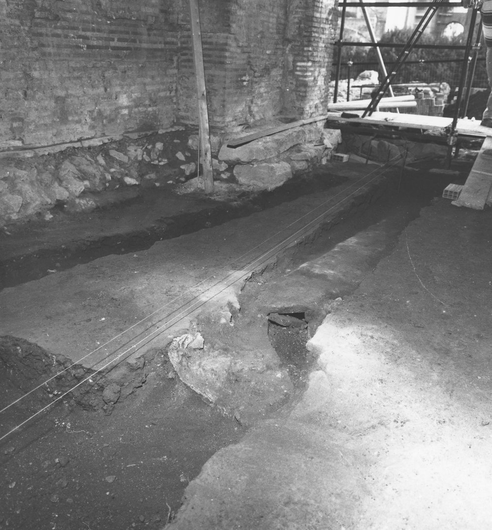 PS1 0092NBLocali DuranteLavori.JPG