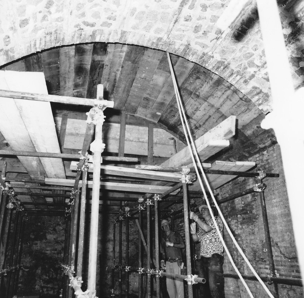 PS1 0057NBLocali DuranteLavori.JPG