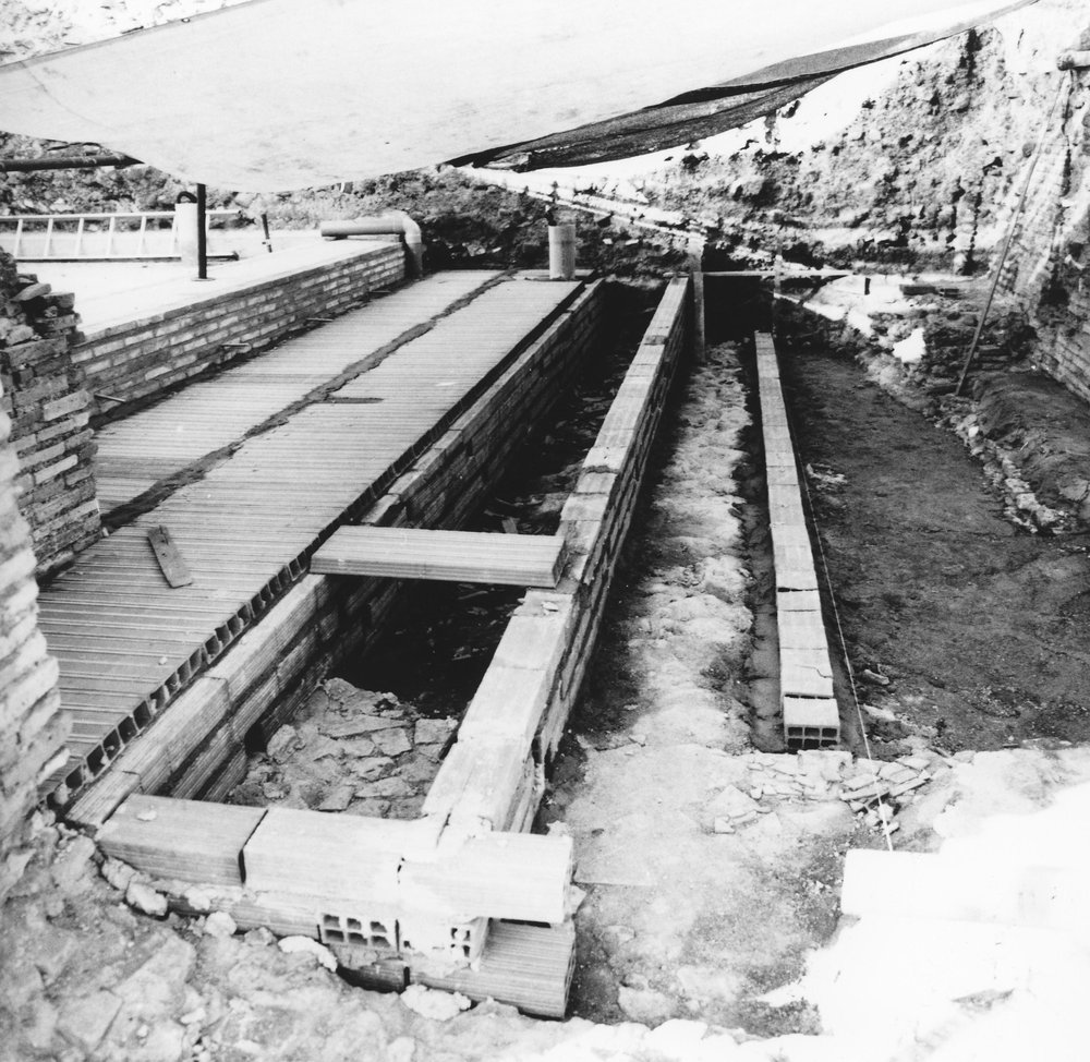 PS1 0076NBLocali DuranteLavori.JPG