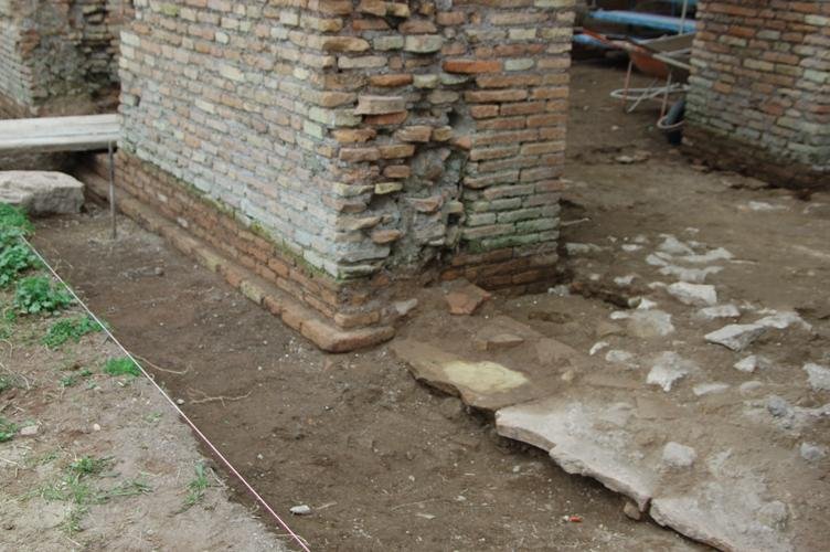 PS1 0301Taberne.JPG