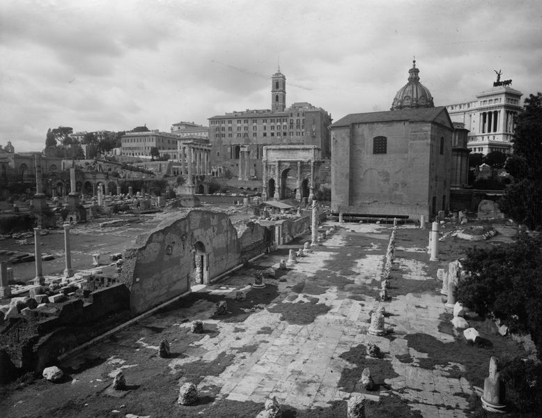 011238 - monumento - Basilica Emilia, veduta da sud-est. Neg. serie Gabinetto Fotografico Nazionale nÂ° 40539 / 9x12 nÂ° 470