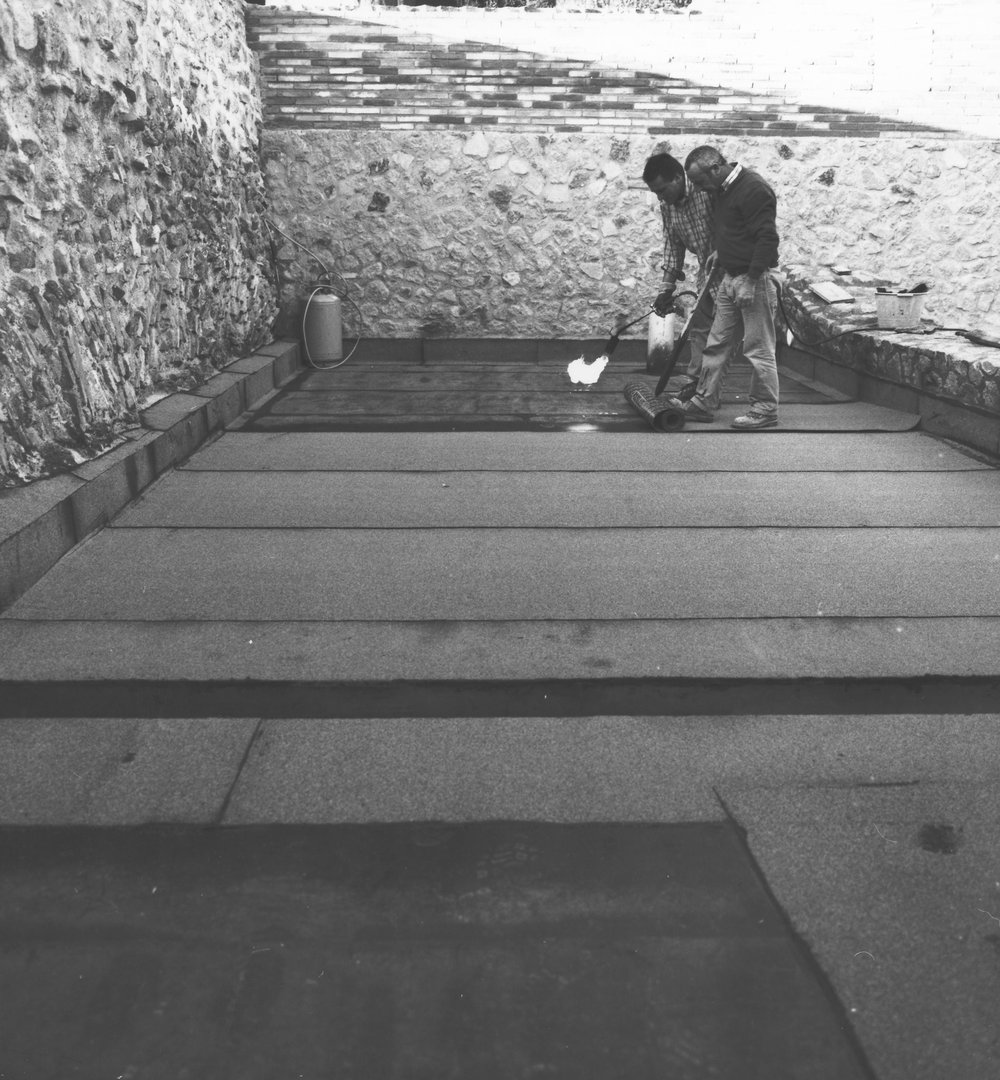 PS1 0089NBLocali DuranteLavori.JPG