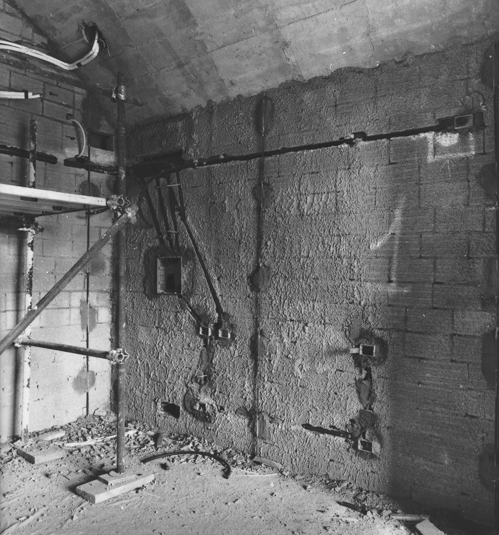 PS1 0107NBLocali DuranteLavori.JPG