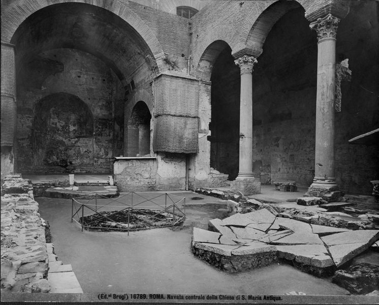 019305 - monumento - S. Maria Antiqua, interno della navata centrale prima della copertura