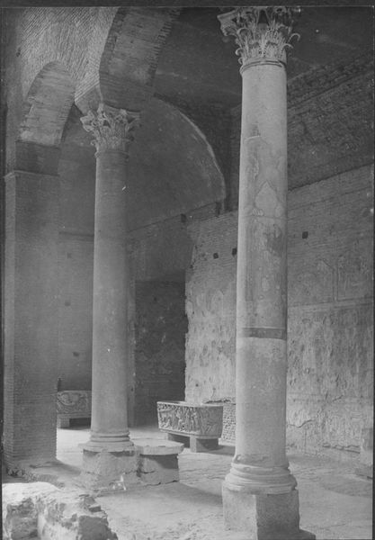 019311 - monumento - S. Maria Antiqua, particolare della navata centrale; neg. serie F