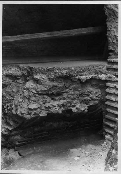 019318 - restauro - S. Maria Antiqua, scavi nell'atrio, particolare (scavi durante il restauro dell'arcone dell'atrio, 1954)