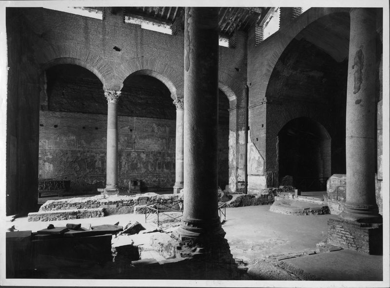 019323 - monumento - S. Maria Antiqua, interno restaurato; neg. serie D, n. 6243