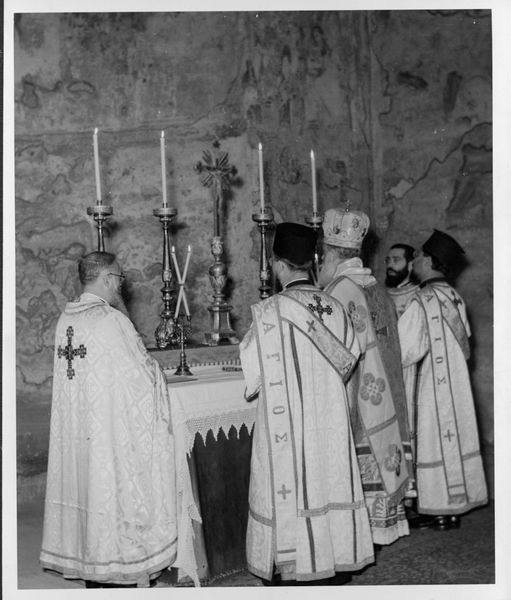 019330 - monumento - S. Maria Antiqua, messa in occasione del restauro (21.11.1954)