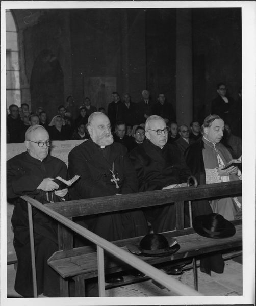 019333 - monumento - S. Maria Antiqua, messa in occasione del restauro (21.11.1954)