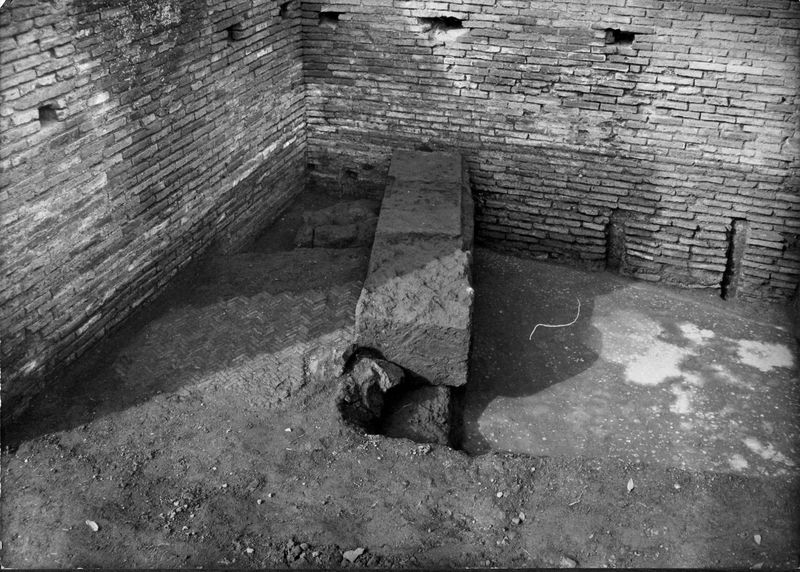 012414 - scavo archeologico - Casa delle Vestali, ambienti, saggi di scavo