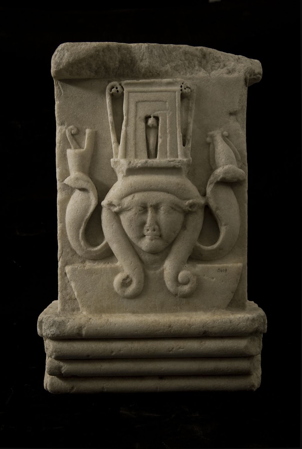 capitello hatorico.jpg