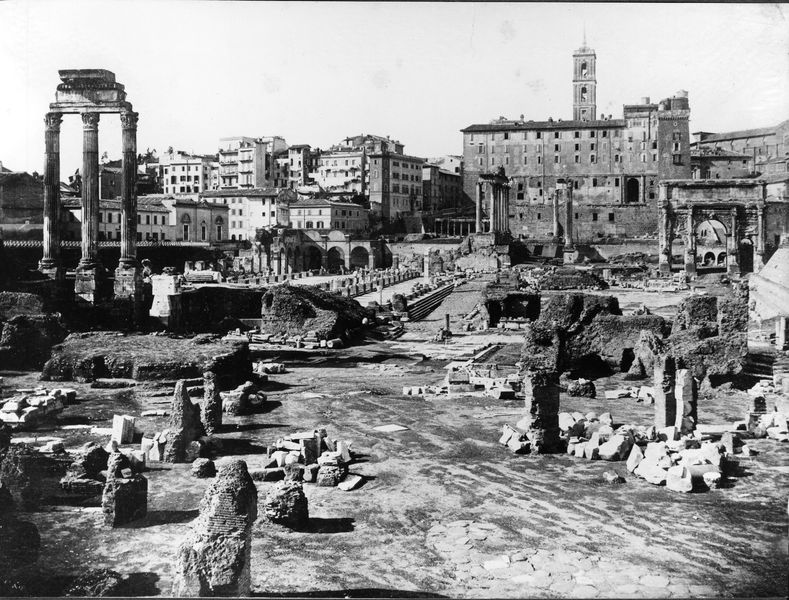 012424 - monumento - Casa delle Vestali, Area di Vesta, gli scavi alla fine del XIX secolo; neg. serie 9x12, n. 653, film 1493