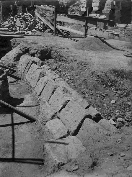 012436 - scavo archeologico - Casa delle Vestali, Area di Vesta, saggi del lato nord/ovest (19.07.1929); neg. serie E, n. 1349