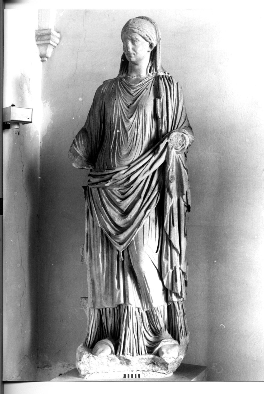 vestale.jpg
