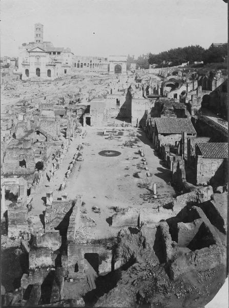 012485 - scavo archeologico - Casa delle Vestali, Atrio (scavi 1900-1901); neg. serie E, n. 104, film 1493