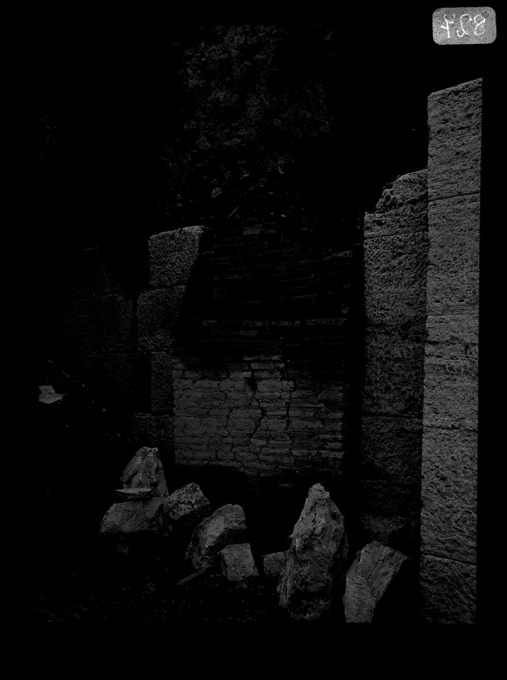 A 826 Tempio di Apollo - galleria frontale - 2nda parte orientale (dic 68).tif