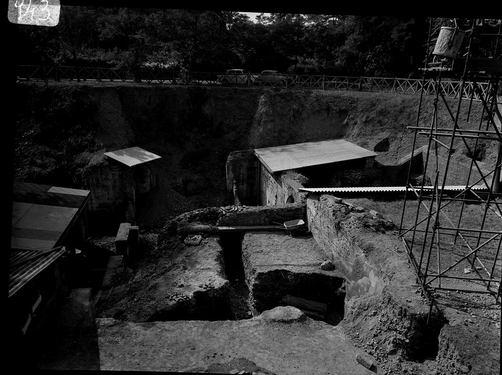 A 943 Terme di Caracalla - casa di Vinicio - all'inizio degli scavi autunno 1970.tif