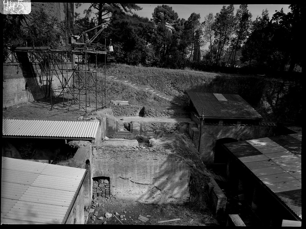 A 945 Terme di Caracalla - casa di Vinicio - all'inizio degli scavi autunno 1970.tif