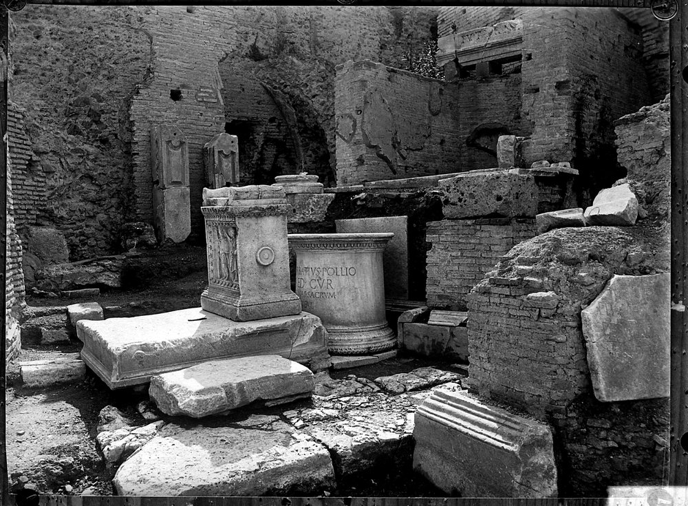 Lastra A 14 Sacrario di Giuturna.tif
