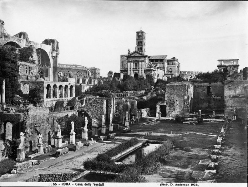 012508 - monumento - Casa delle Vestali, Atrio