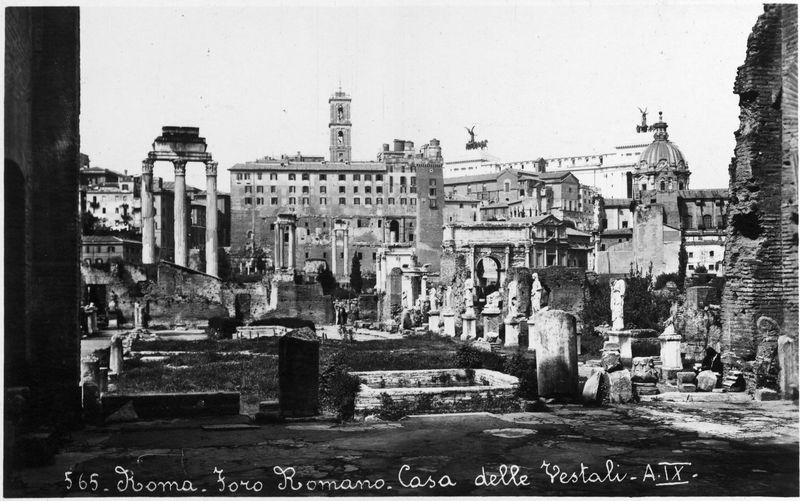 012515 - monumento - Casa delle Vestali, Atrio, veduta