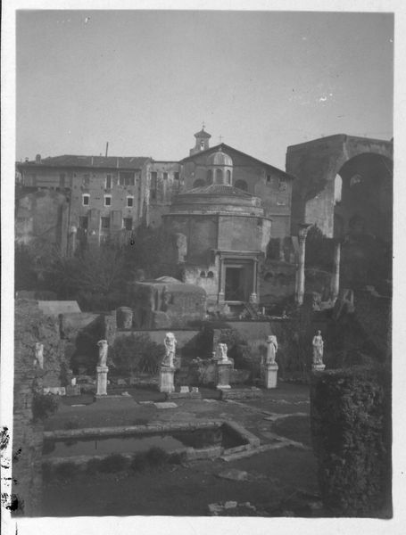 012522 - monumento - Casa delle Vestali, veduta dell'Atrio