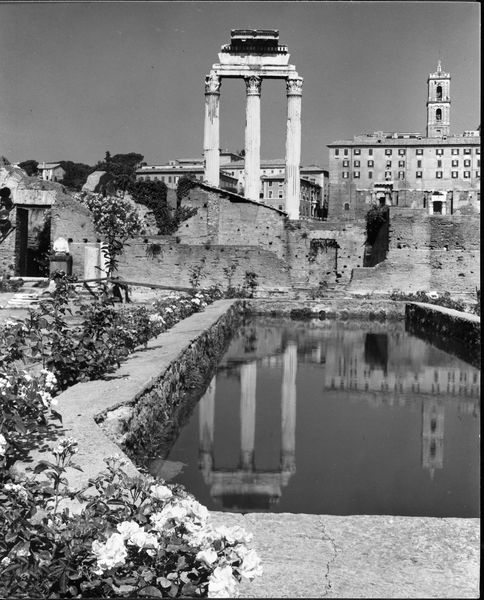 012541 - monumento - Casa delle Vestali, Atrio