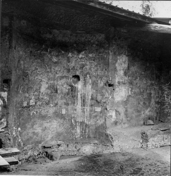 015822 - reperto - Oratorio dei Quaranta Martiri, Parete di fondo absidata, autunno 1969; Neg. Serie 6 x 6, Nr. 1686