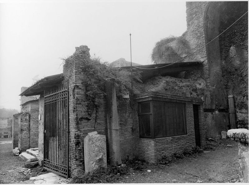 015841 - monumento - Oratorio dei Quaranta Martiri, Stato delle murature, 13/03/1993; Neg. Serie 6 x 6, Nr. 19347