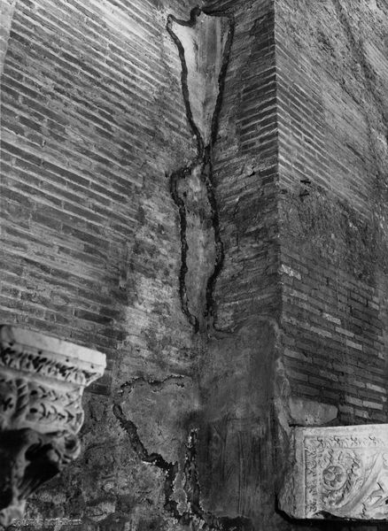 012937 - reperto - Curia, Chiesa di S. Adriano, Pittura prima nicchia a sinistra; Neg. Serie F, Nr. 2029
