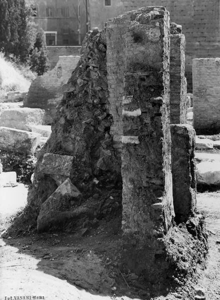 012973 - scavo archeologico - Curia, area posteriori durante i lavori; Neg. Serie F, Nr. 2054