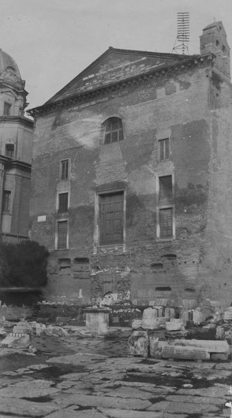013080 - monumento - Curia, prima dei lavori; senza negativo