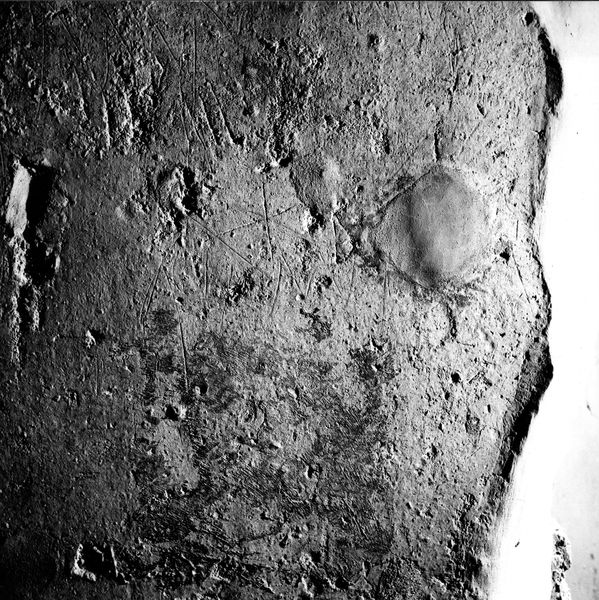 007655 - monumento - Palatino, Domus Tiberiana, ambienti sul Clivus Victoriae, piano terra, graffiti nella parte interna del vano destro dell'ingresso n. 3; neg. serie 6x6, n. 1015