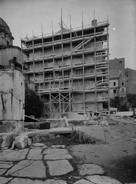 013098 - restauro - Curia, Ex Chiesa di S. Adriano, veduta della facciata anteriore durante i lavori; Gab. Fot. Naz. Neg. Serie E, Nr. 42658
