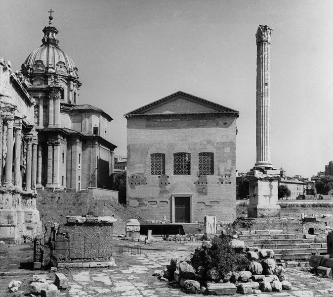 013135 - monumento - Curia, veduta generale dopo i lavori, Foto Dr. Nash