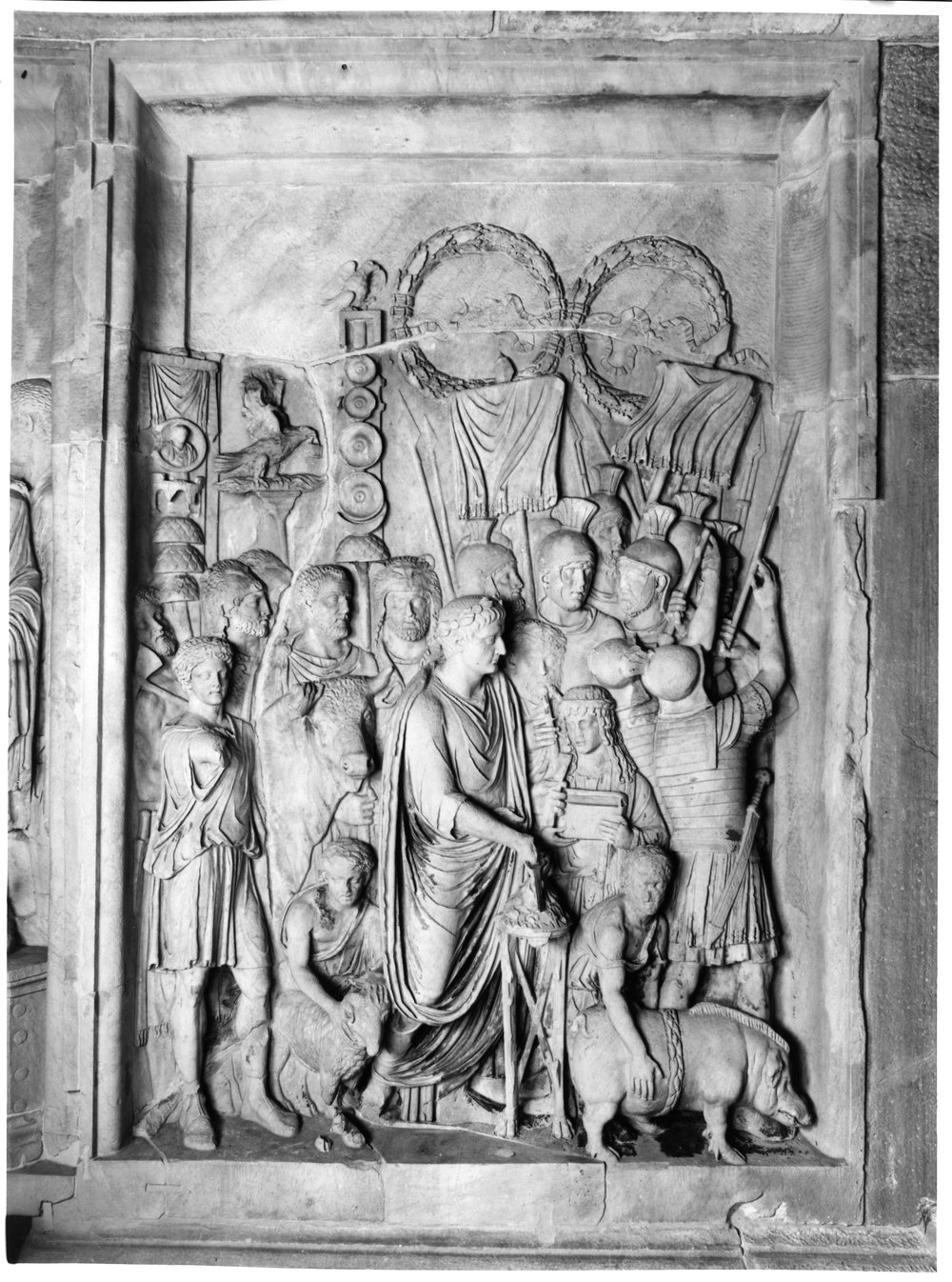 Pannelli di Marco Aurelio lato sud - Sacrificio del porco, pecora, toro (Suovetaurilia) 4.tif