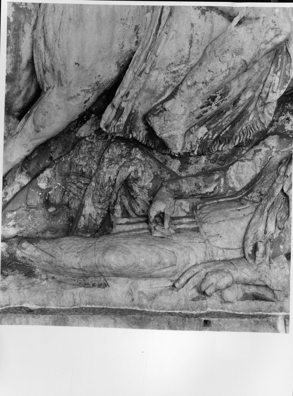 Rilievi di Traiano- attico lato est - Mischia fra soldati romani e babari-- (12).tif