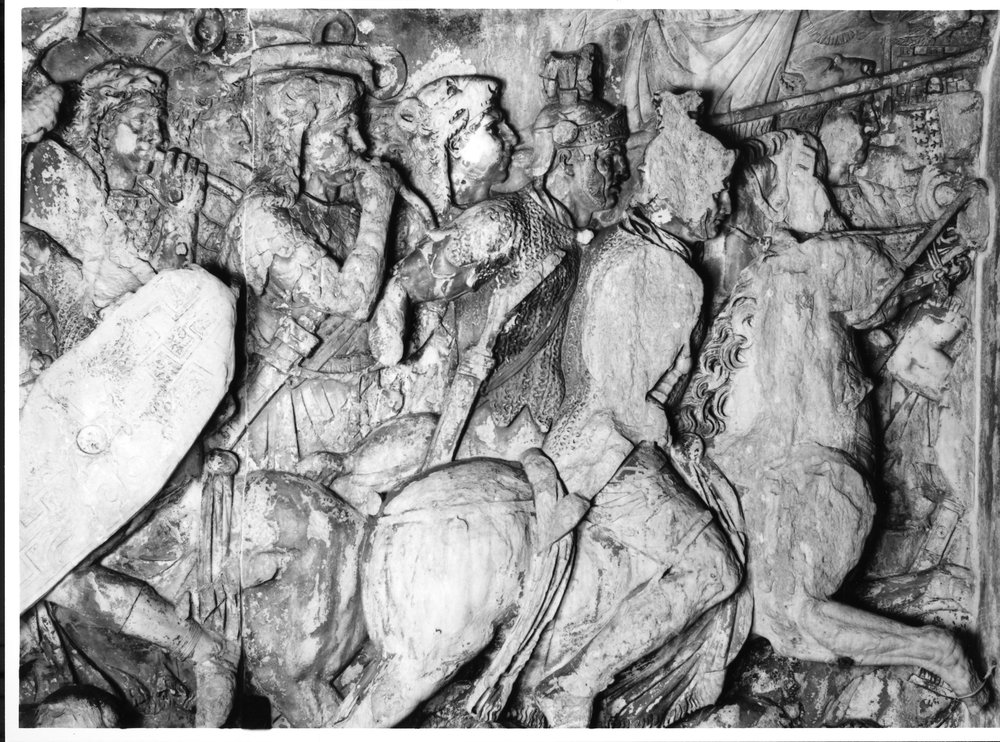 Rilievi di Traiano- attico lato est mischia tra soldati romani e barbari (3).tif