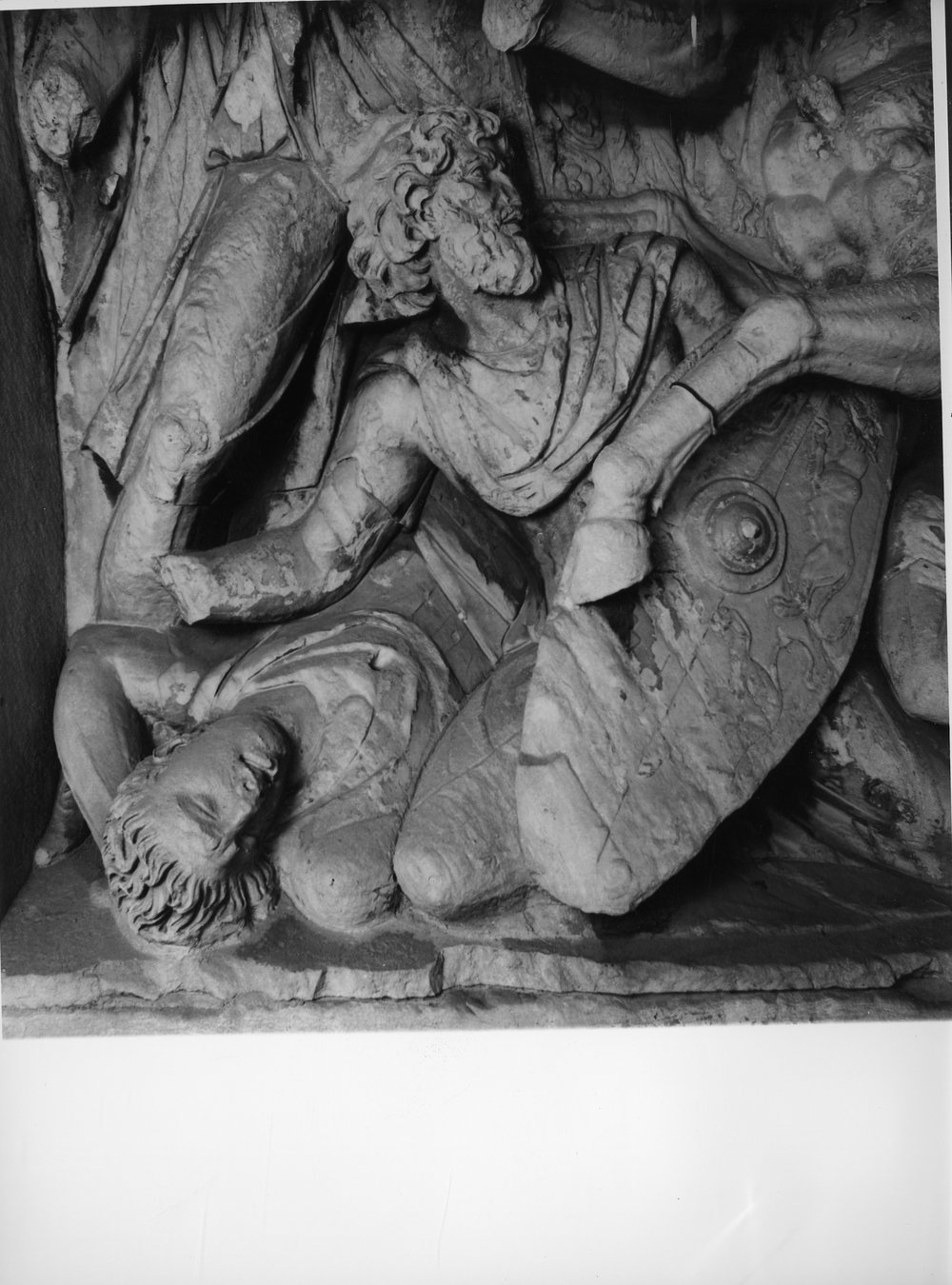 Rilievi di Traiano- attico lato est - Mischia fra soldati romani e babari-- (2).tif