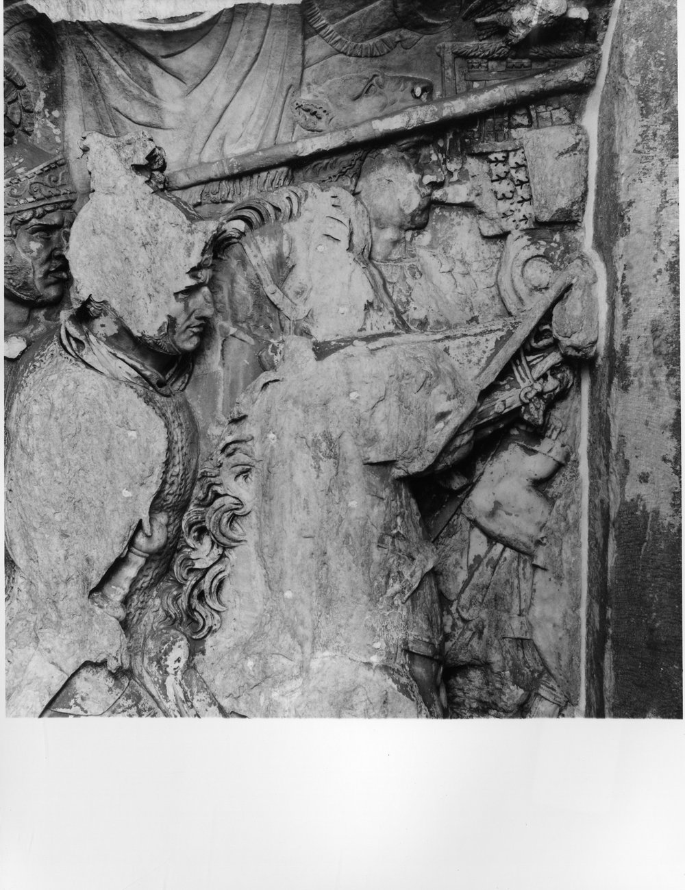 Rilievi di Traiano- attico lato est - Mischia fra soldati romani e babari-- (16).tif