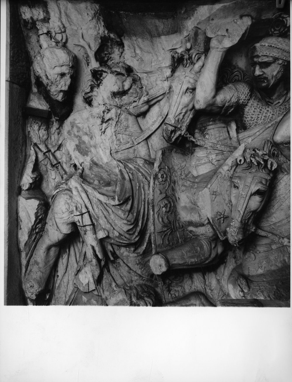 Rilievi di Traiano- attico lato est - Mischia fra soldati romani e babari-- (4).tif
