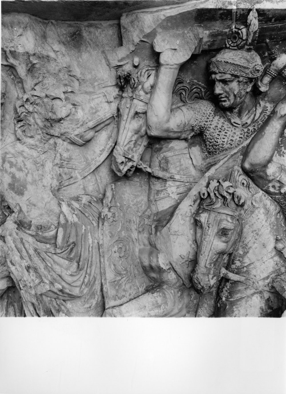 Rilievi di Traiano- attico lato est - Mischia fra soldati romani e babari-- (5).tif