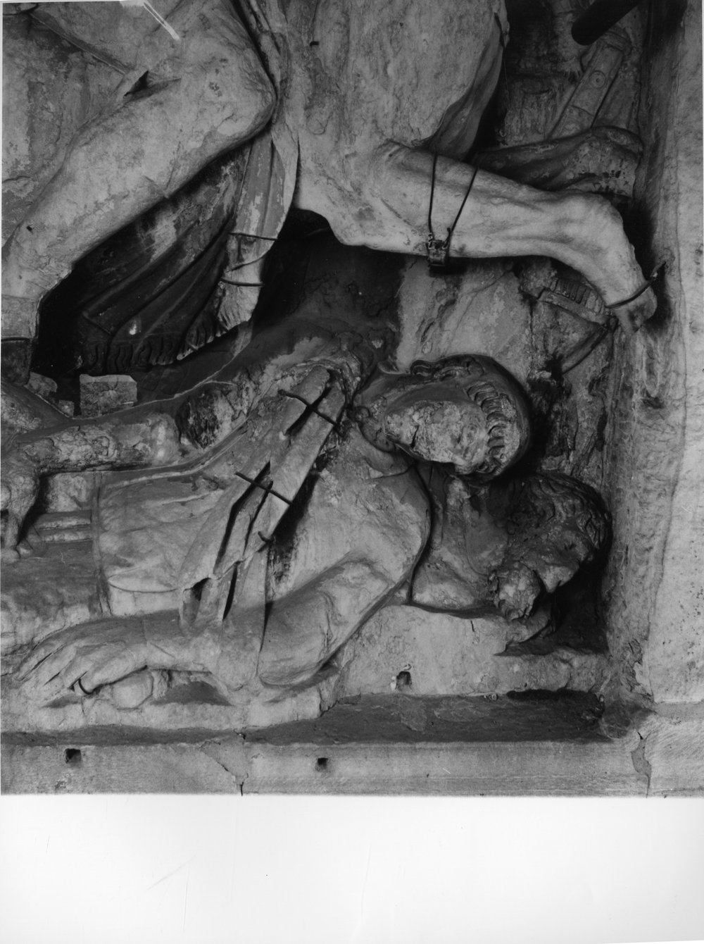 Rilievi di Traiano- attico lato est - Mischia fra soldati romani e babari-- (13).tif