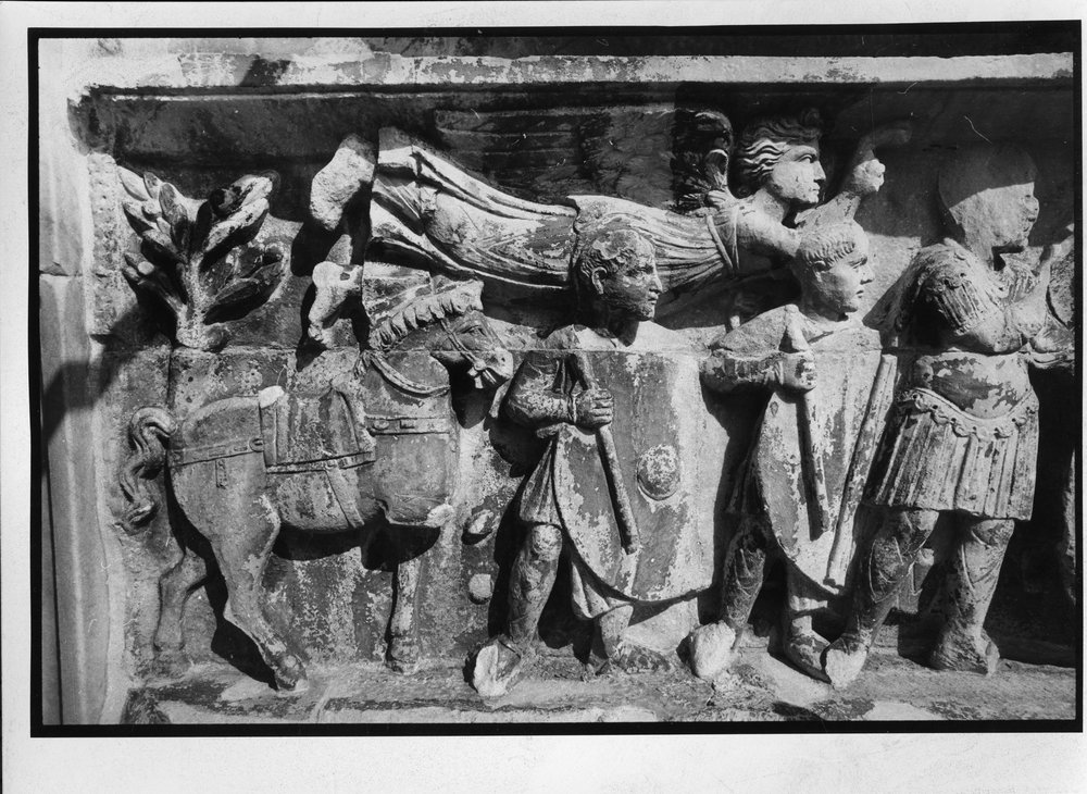 fregio costantiniano lato sud assedio di Verona.tif