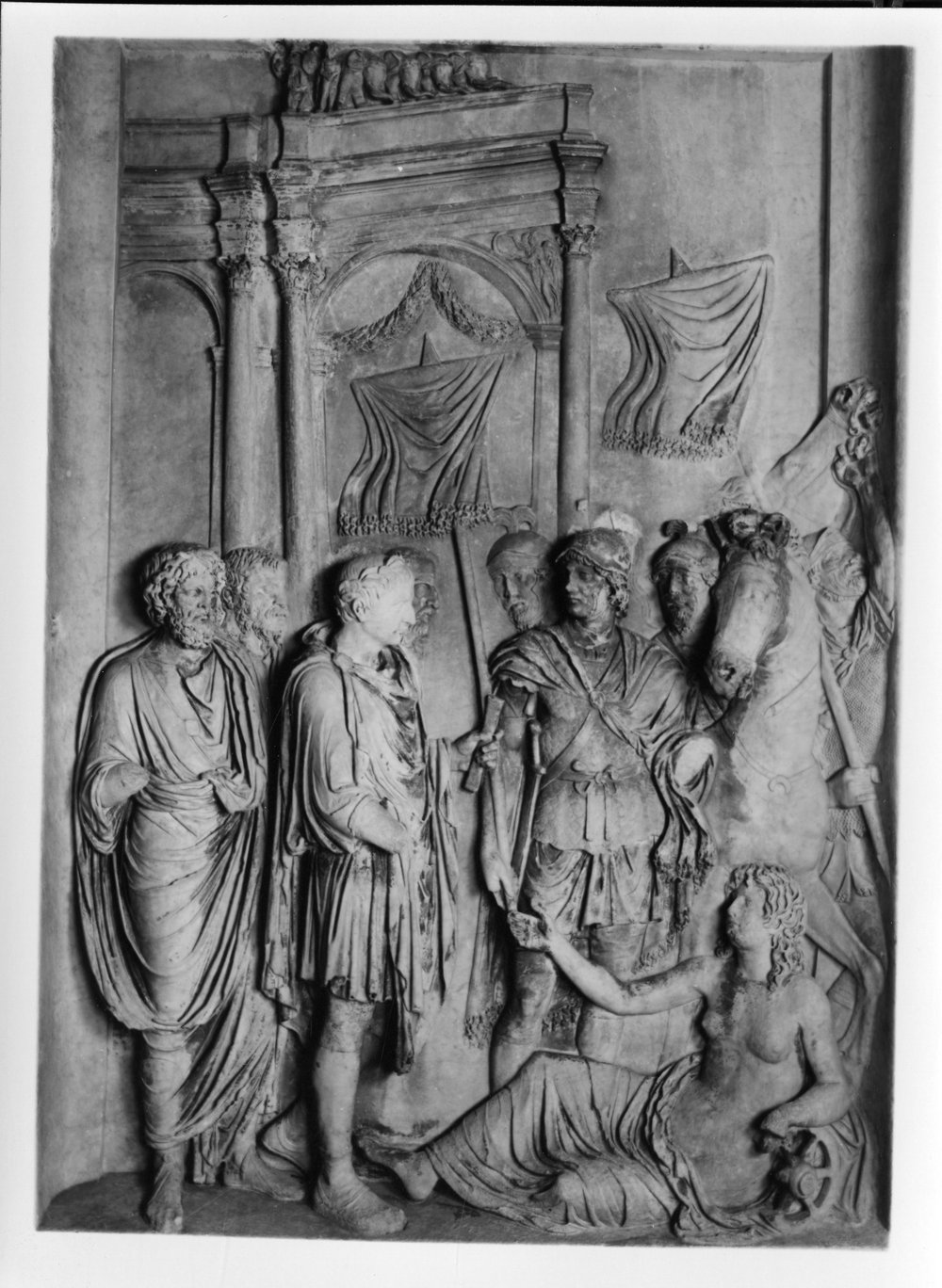 Pannelli di Marco Aurelio lato nord - partenza dell'Imperatore (Profectio) (1).tif