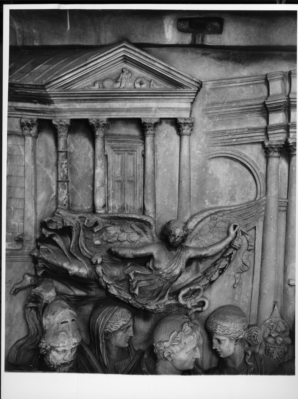 Pannelli di Marco Aurelio lato nord - Arrivo a Roma dell'imperatore (Adventus) (2).tif